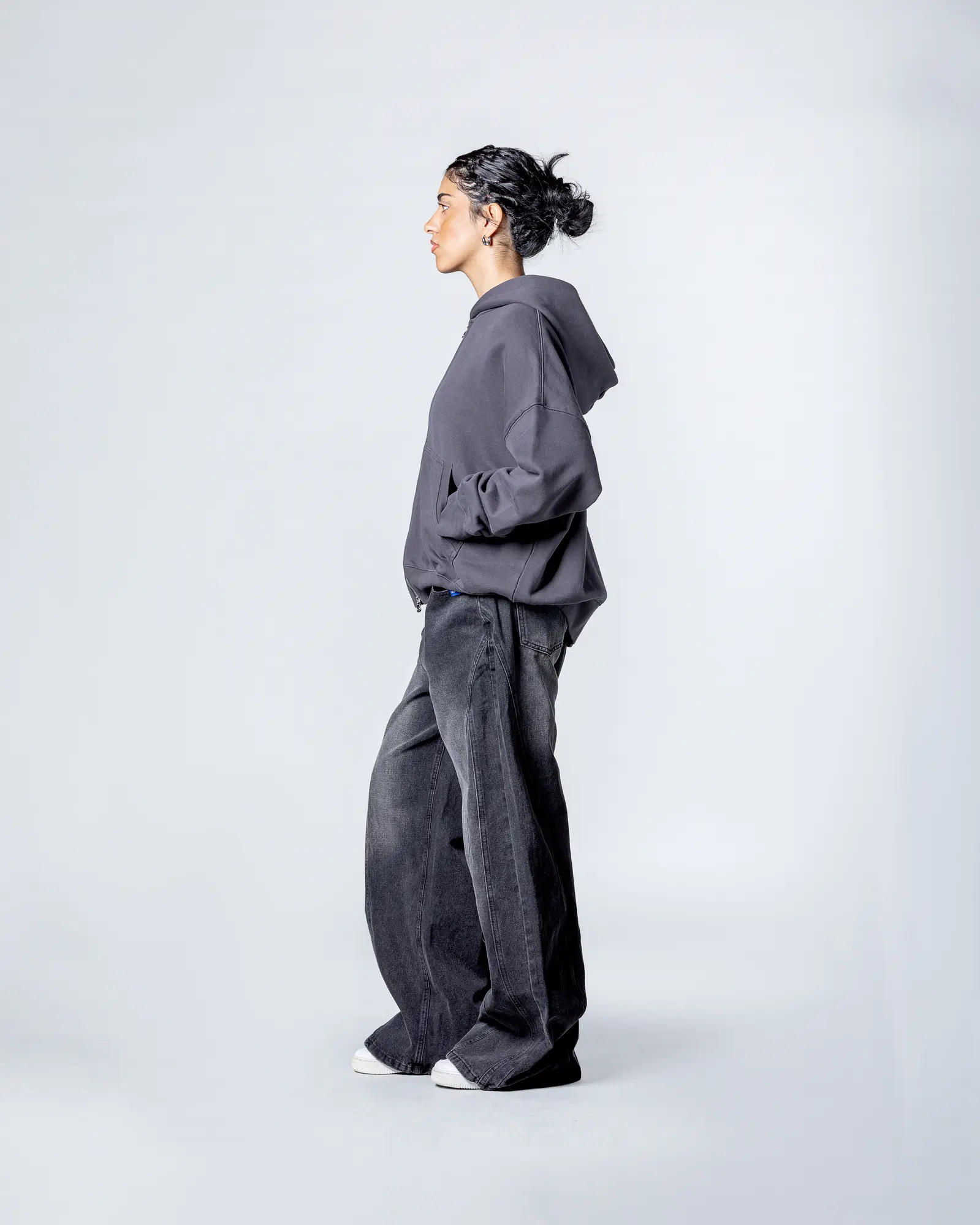 BLACK DENIM