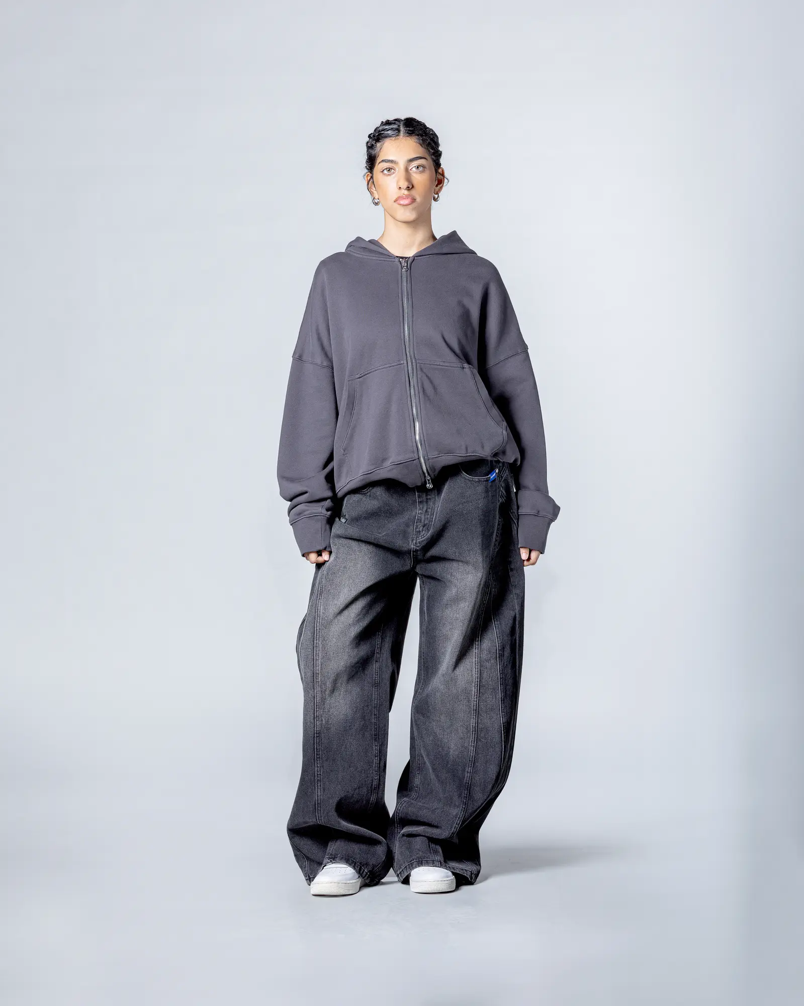 BLACK DENIM